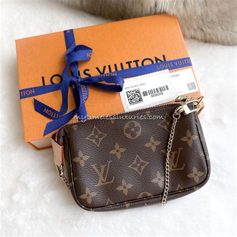 costo louis vuitton pochette|louis vuitton pochette for sale.